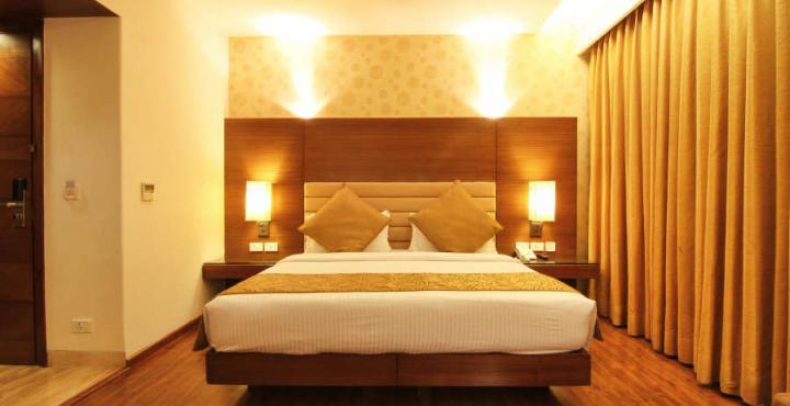Indus Biznotel New Delhi Buitenkant foto